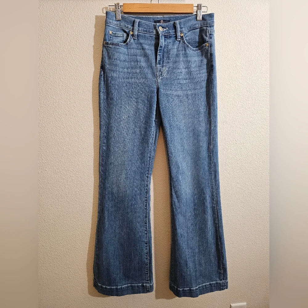 7 For All Mankind Light Blue Flare Jeans - Picture 2 of 9